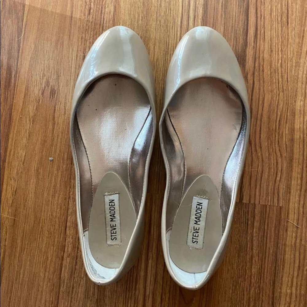 Steve Madden Nude Flats